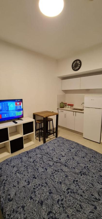 דירת חדר יפה ונעימה באיזור פסטורלי ושקט Appartement Zikhron Ya'akov Buitenkant foto